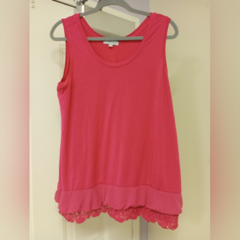 Women's pink tank